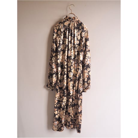 "MARK OF SYDNEY" floral satin midi dress