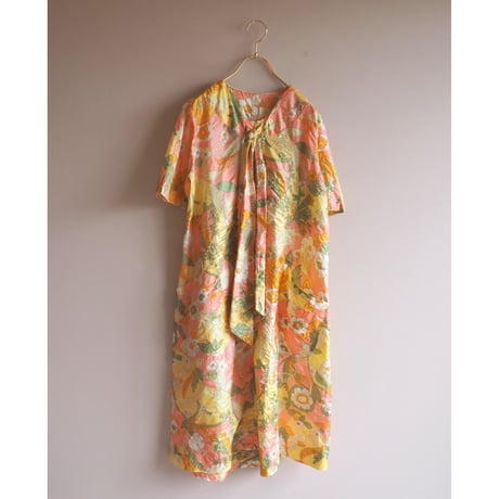 70s "Virginia Wallace" floral s/s house dress