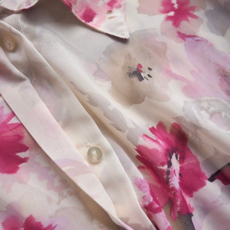 "CHAPS" semi sheer floral blouse