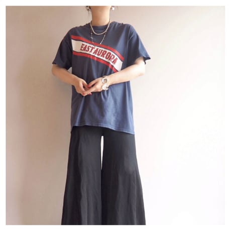 used "GILDAN" print t-shirts