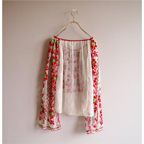 50〜60s romanian sheer embroidered blouse