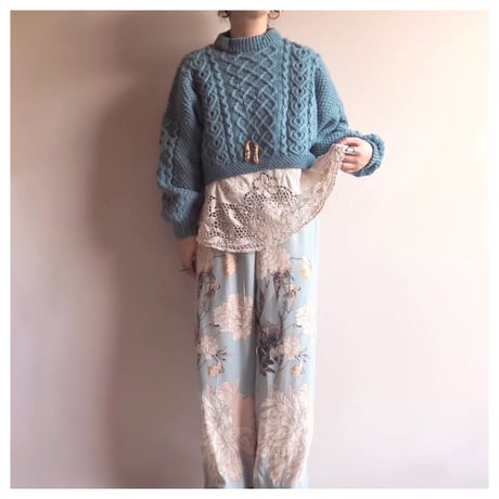 vintage cropped cable sweater