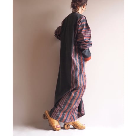 vintage embroidered kaftan dress