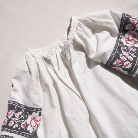 vintage ukrainian embroidered midi dress