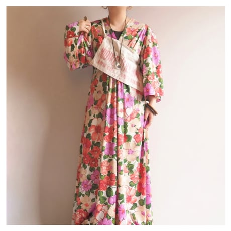 70s flare sleeve floral maxi dress