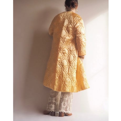 60〜70s "RHAPSODY by GLAZIER" scallop quilted robe