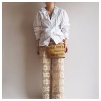 "REGENT" folk lace ruffle blouse