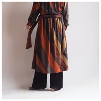 vintage dolman sleeve abstract midi dress