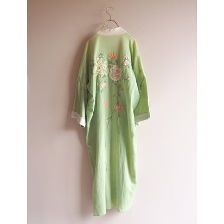 30〜40s floral embroidered robe