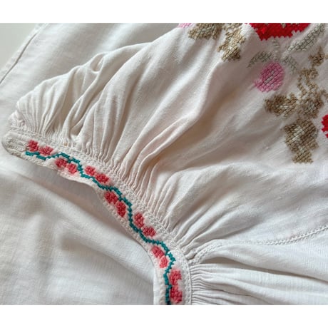 vintage ukrainian embroidered blouse