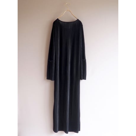 vintage black pleated maxi dress