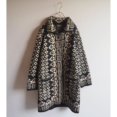 "Alpaci" geometric knit coat