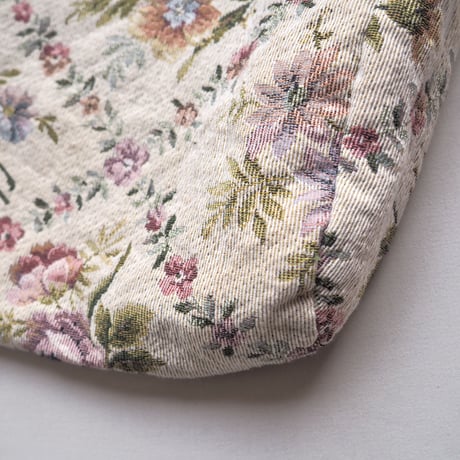 vintage wood handle tapestry bag