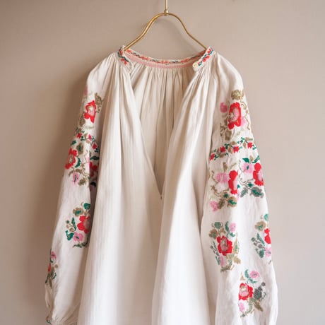 vintage ukrainian embroidered blouse