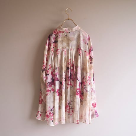 "CHAPS" semi sheer floral blouse
