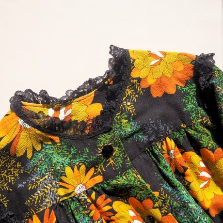 70s floral lace house coat