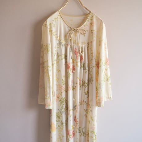 70〜80s "LORRAINE" floral night gown