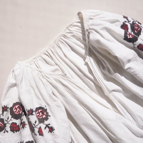 vintage ukrainian embroidered midi dress