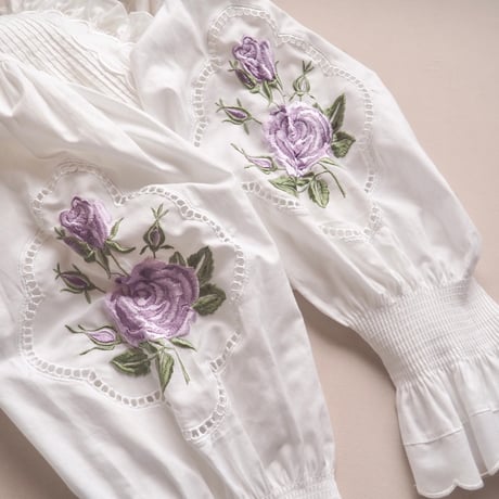 "Erba" puff sleeve ruffle blouse