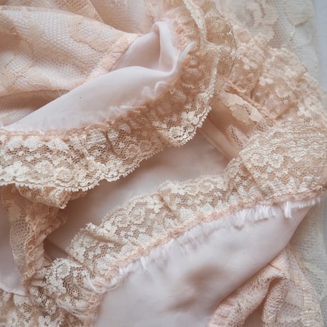 60s "Odette Barsa" lace ruffle night robe