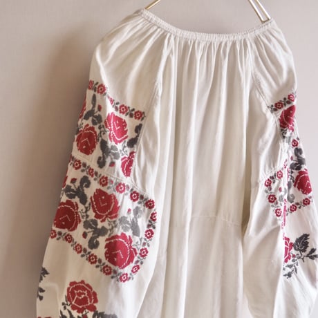 vintage ukrainian embroidered blouse