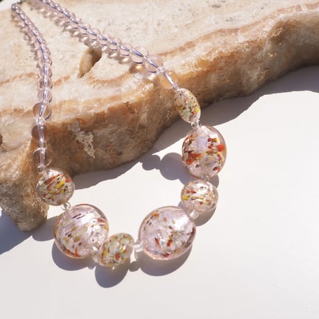 80s glass beads necklace