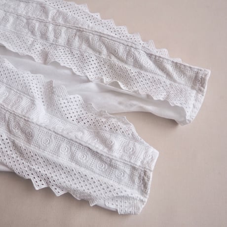 vintage folk scallop lace blouse