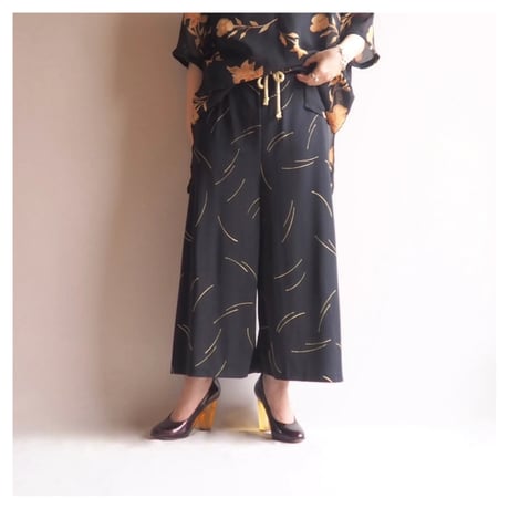 "bohly" abstract sleeveless rompers