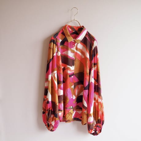 vintage abstract balloon sleeve blouse