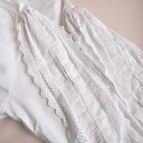 vintage folk scallop lace blouse
