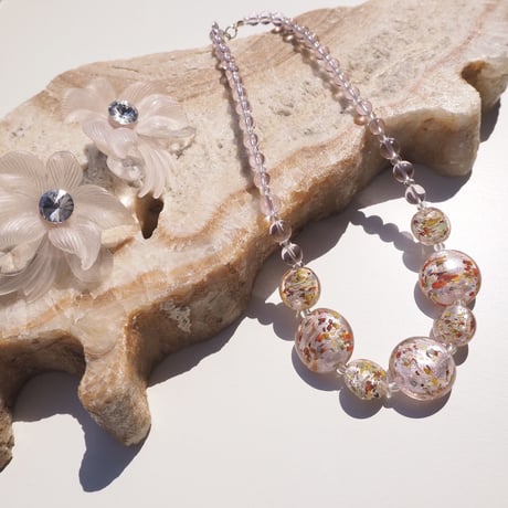 80s glass beads necklace