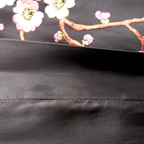 70s〜 floral embroidered satin robe