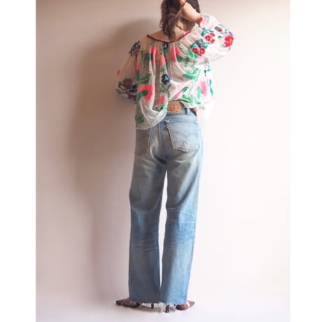 60〜70s romanian sheer embroidered blouse