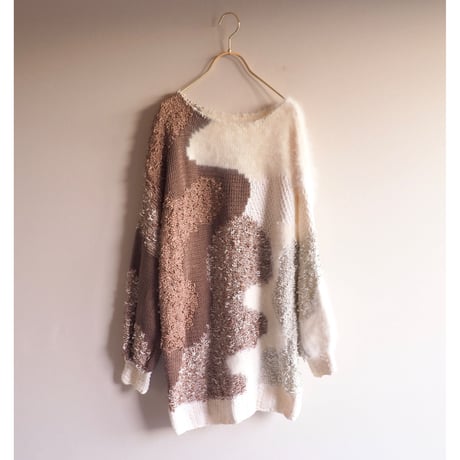 80s switching fuzzy sweater