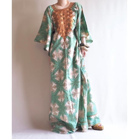 vintage tie dye embroidered kaftan dress