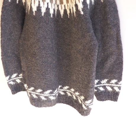 vintage dark brown nordic sweater