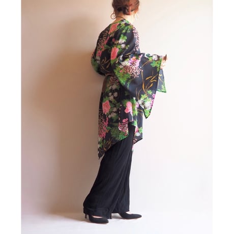 70s "LADY WINN California by Teddi" floral sheer tunic (B)
