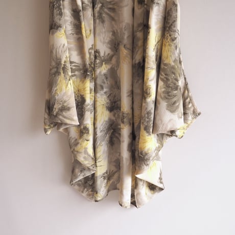 vintage dolman sleeve floral robe