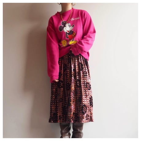 90s "Velva Sheen" mickey print sweatshirt  (magenta)