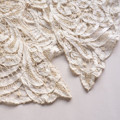 antique battenberg lace collar