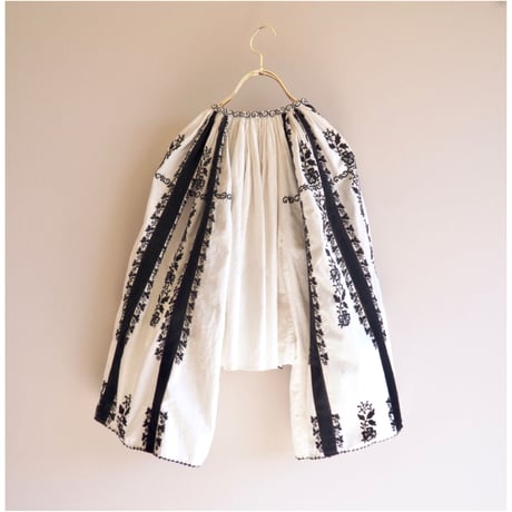 vintage romanian embroidered blouse