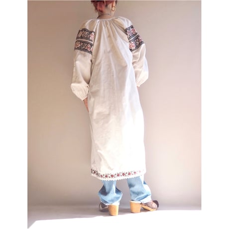 vintage ukrainian embroidered midi dress
