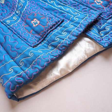 50〜60s chinese embroidered quilt jacket (blue)