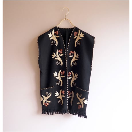 vintage folk embroidered fringe vest