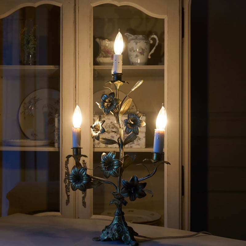 フランスアンティーク3灯テーブルランプ フランスアンティーク照明 デスクランプ.3 テーブルランプ