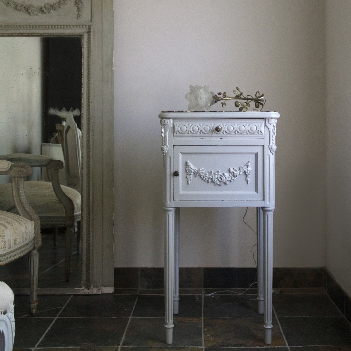 フランスアンティーク大理石キャビネット/ナイトテーブル机/飾り棚(82-151)