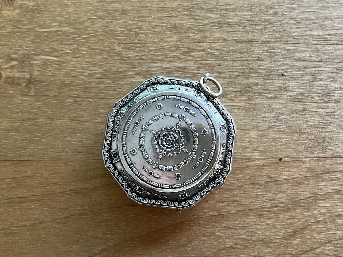 フランス アンティーク 8角形 純銀 パウダーケース silver 800