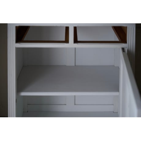 アンティークキャビネット ペイントキャビネット 収納 キャビネット 緩やかにカーブしたガラス フランス　フランスアンティーク