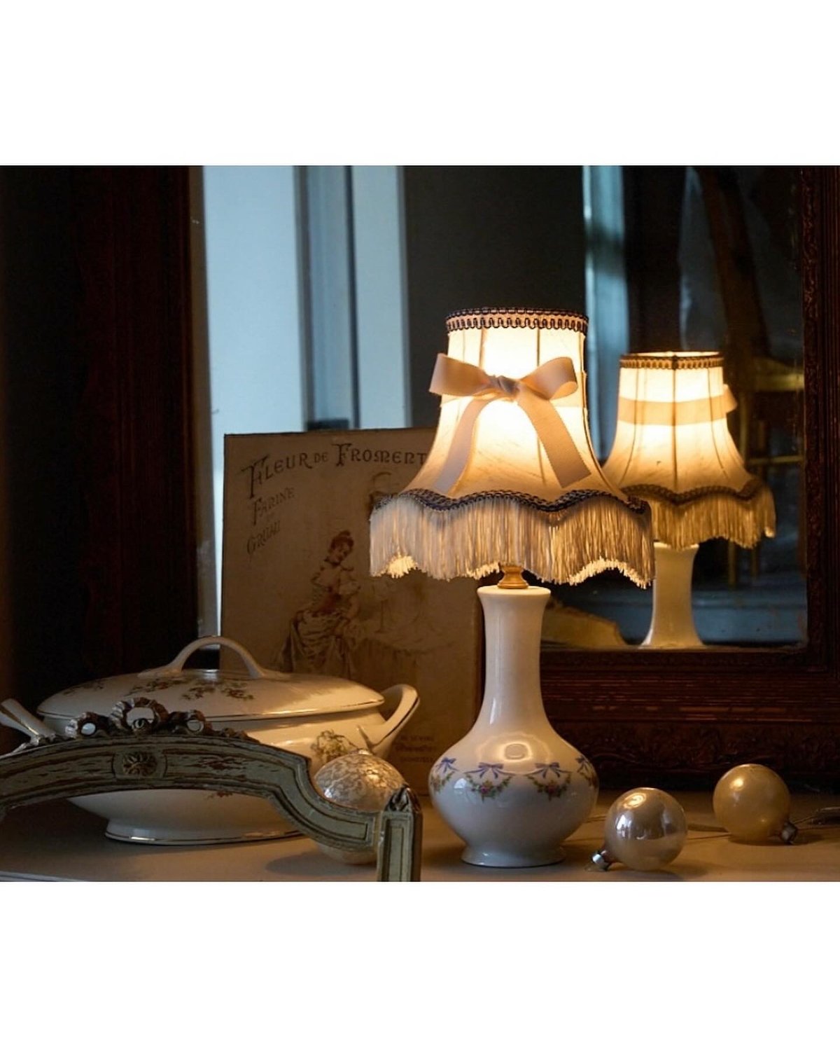 メンテナンス済み アンティークランプ リモージュ製 ガーランド柄と