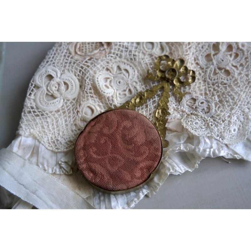 アンティーク レースの額装 アンティークレース 壁掛け 額装